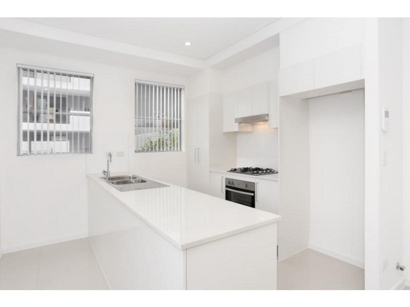 11-13 105/Junia Avenue, Toongabbie NSW 2146